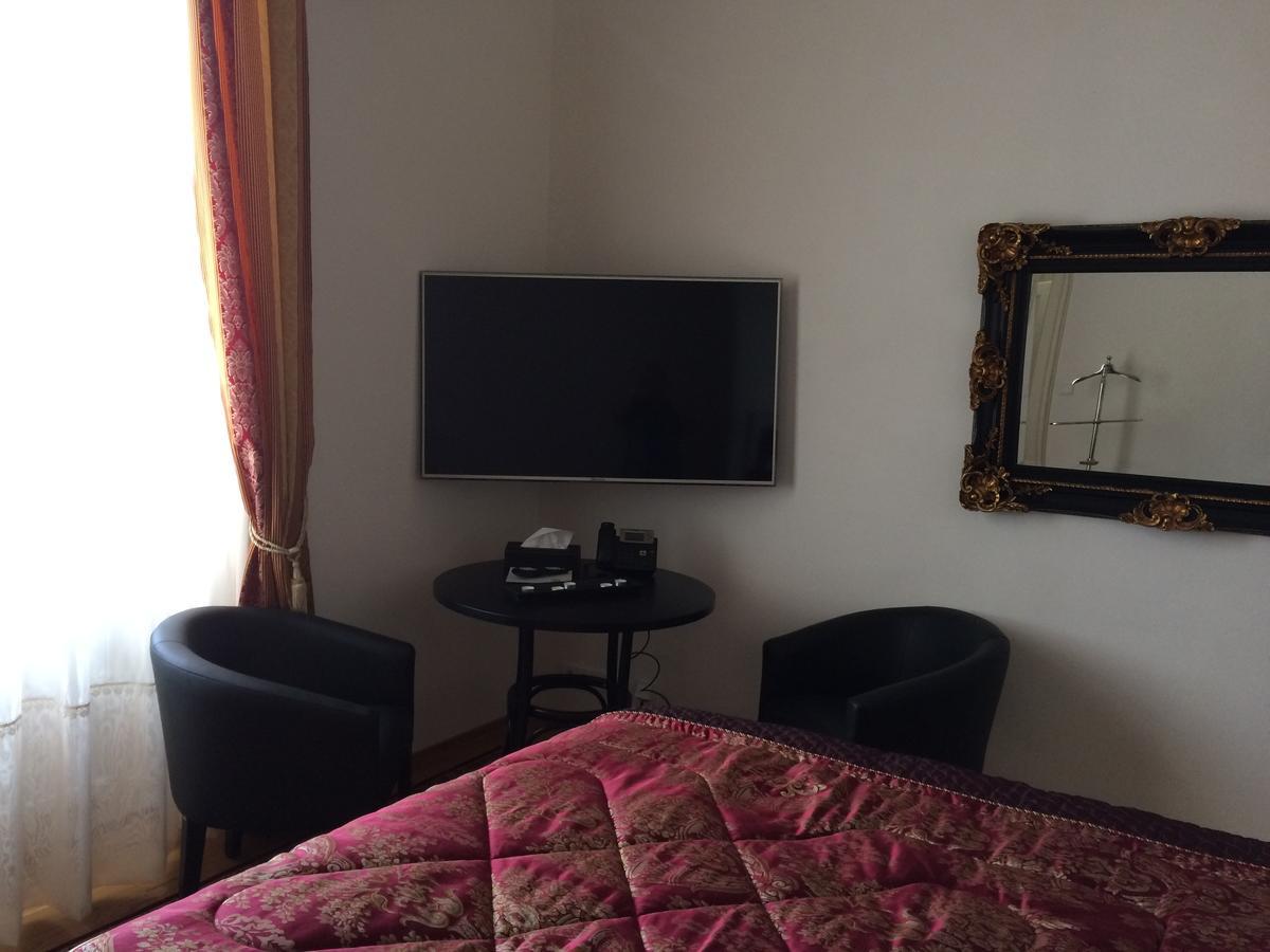 Hotel Panstvi Dlouha Lhota Екстер'єр фото