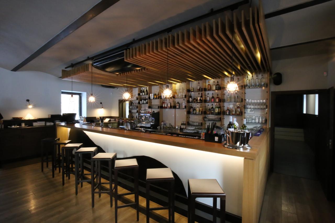 Hotel Panstvi Dlouha Lhota Екстер'єр фото