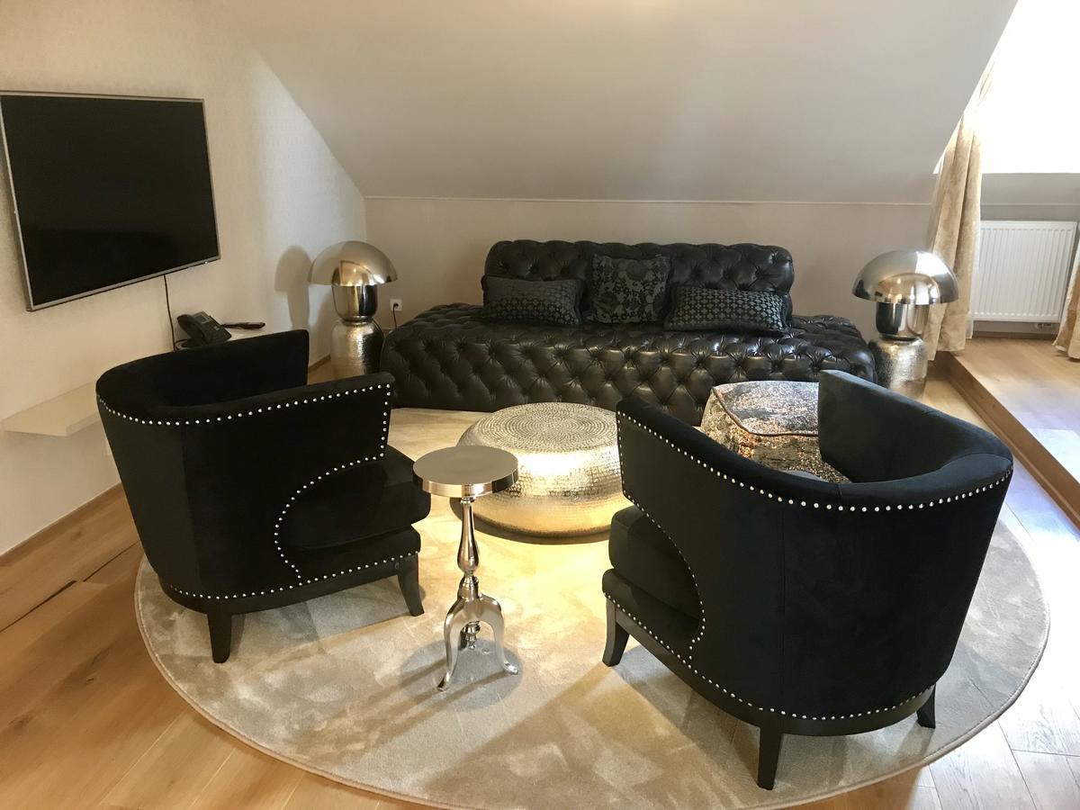 Hotel Panstvi Dlouha Lhota Екстер'єр фото